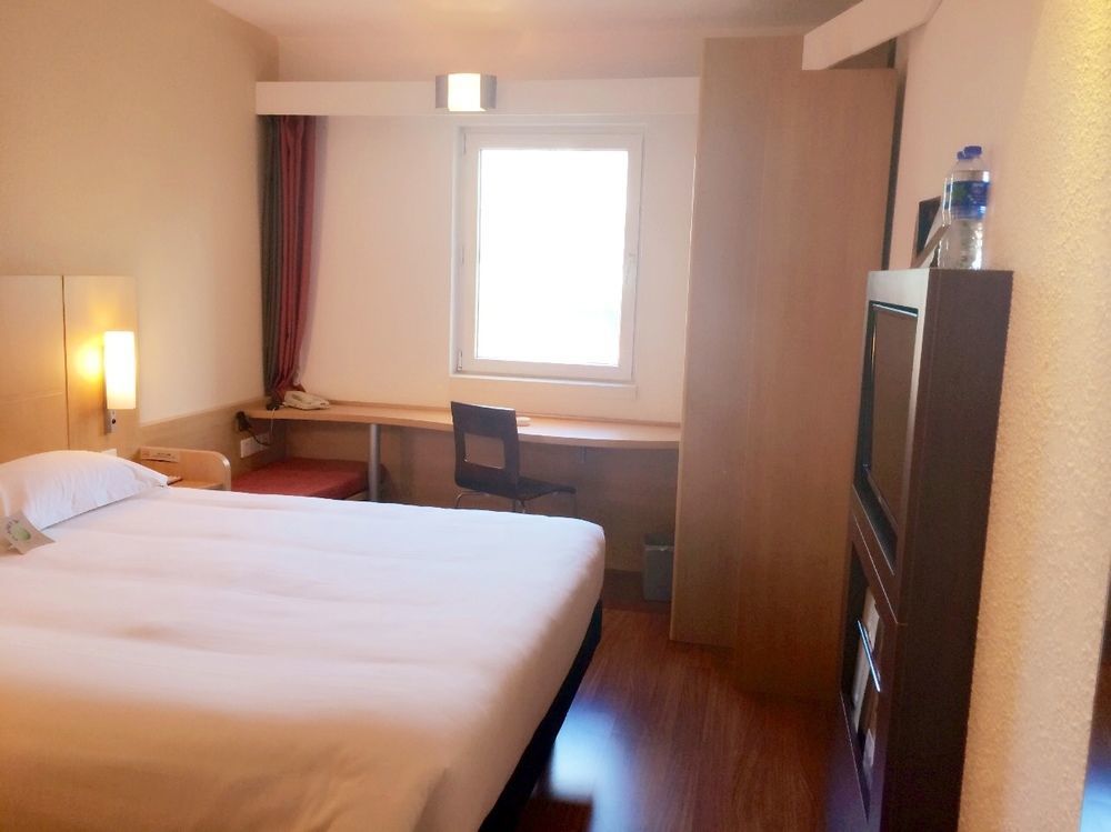 ไอบิส เทียนจิง เถอต้า Hotel เทียนจิน ภายนอก รูปภาพ
